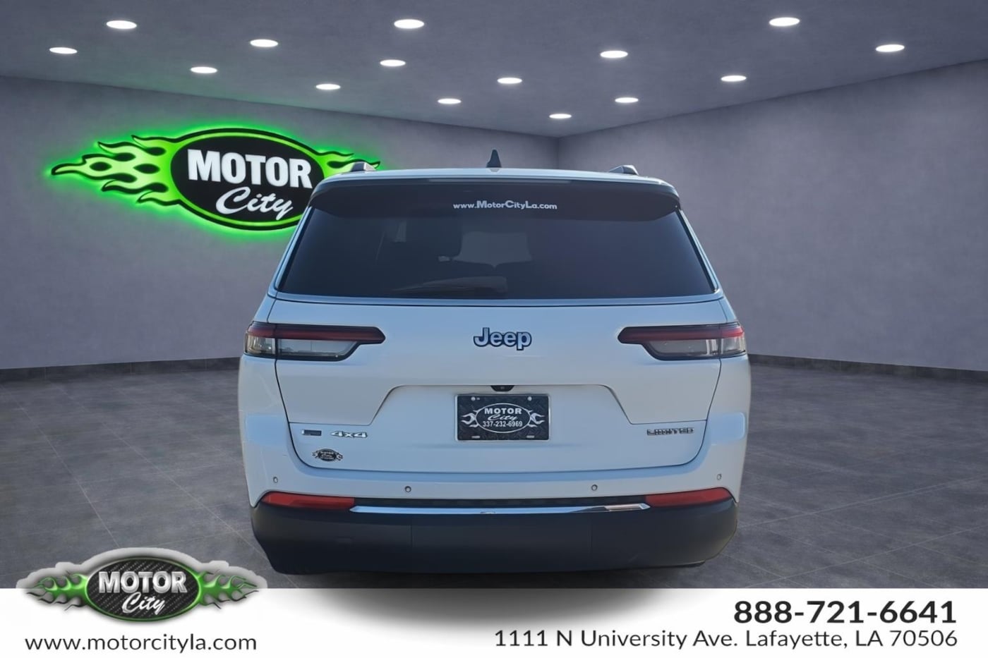 Photo 4 of this Jeep Grand Cherokee L
