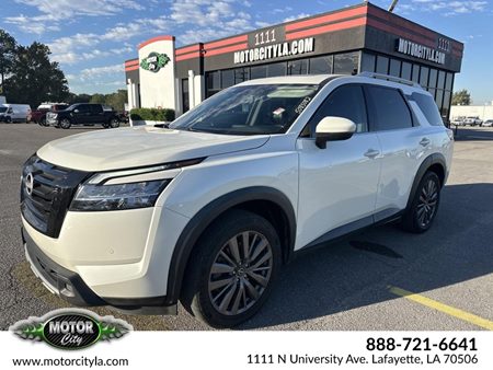 View 2023 Nissan Pathfinder
