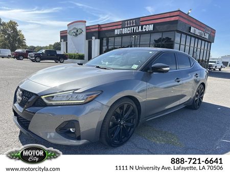 View 2023 Nissan Maxima