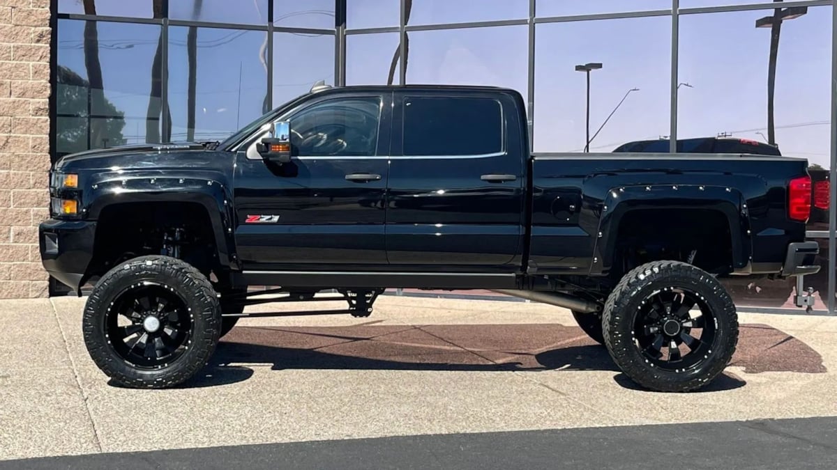 2015 Chevrolet Silverado 2500HD LTZ - Photo 5