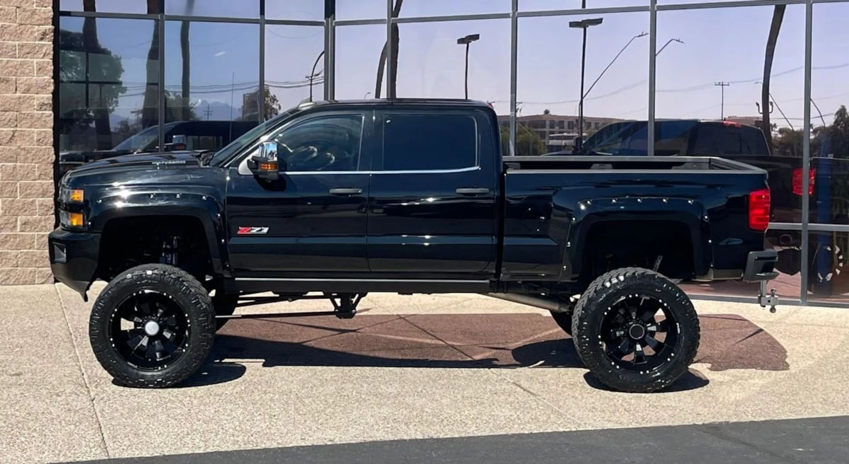 2015 Chevrolet Silverado 2500HD LTZ - Photo 6