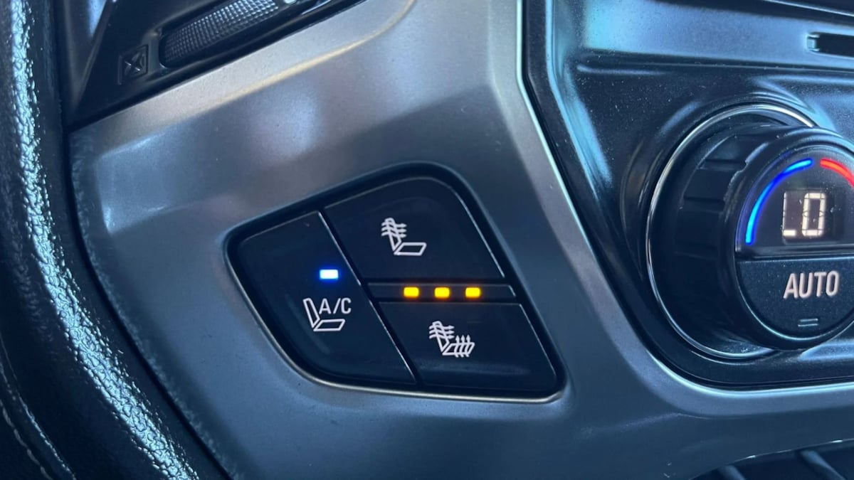 2015 Chevrolet Silverado 2500HD LTZ - Photo 67