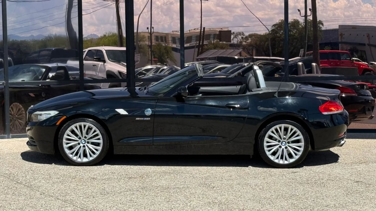 2012 BMW Z4 sDrive35i - Photo 9
