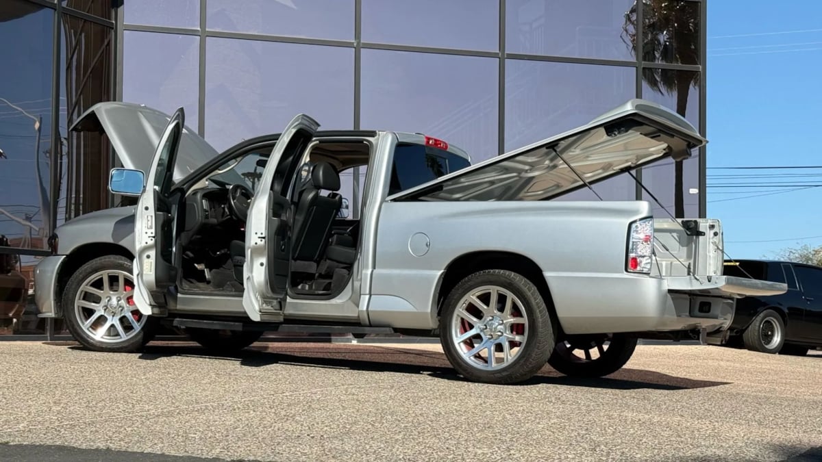 2005 Dodge Ram SRT-10 Base - Photo 25