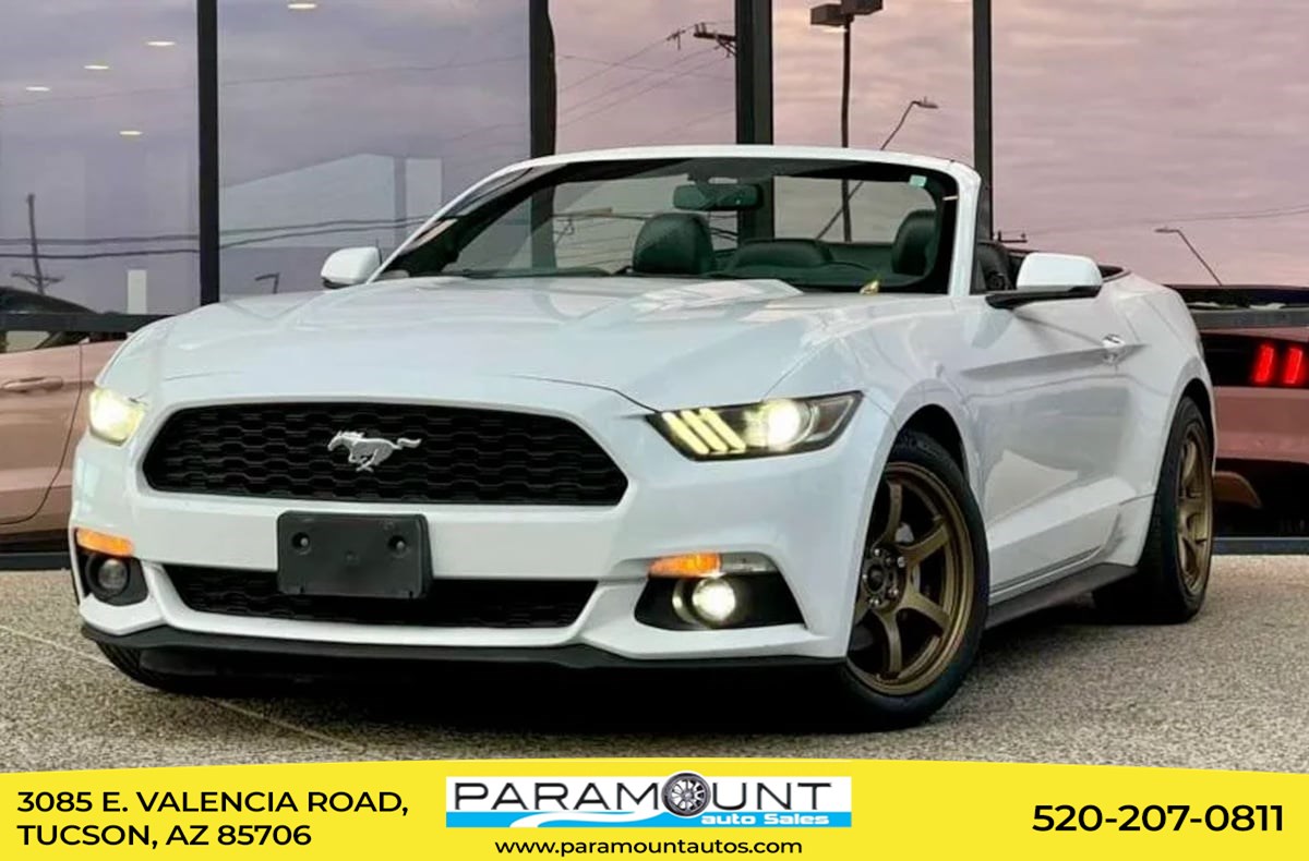 2015 Ford Mustang EcoBoost Convertible Premium's photo