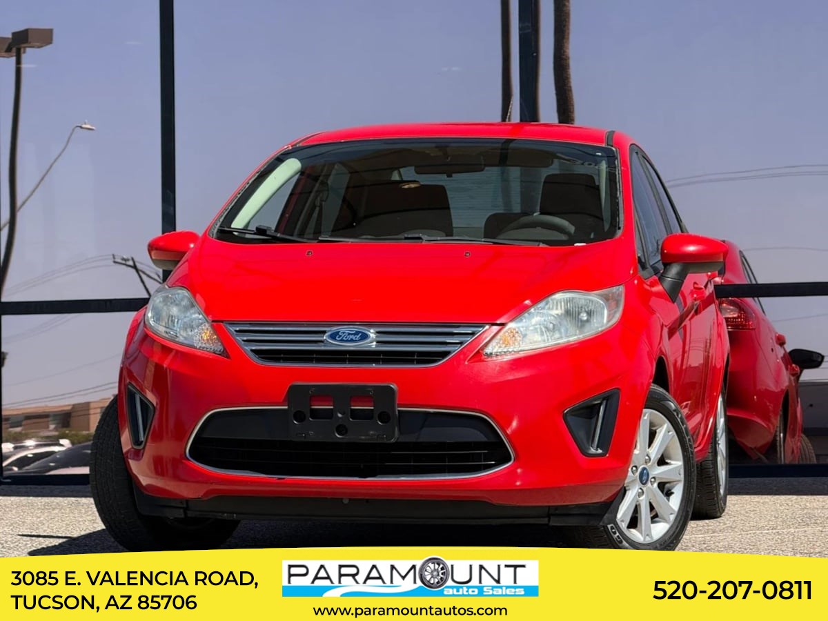 2012 Ford Fiesta SE Sedan's photo