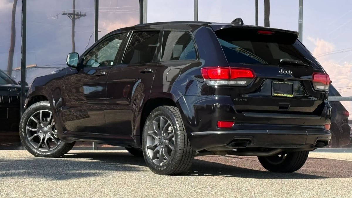 Photo 7 of this Jeep Grand Cherokee