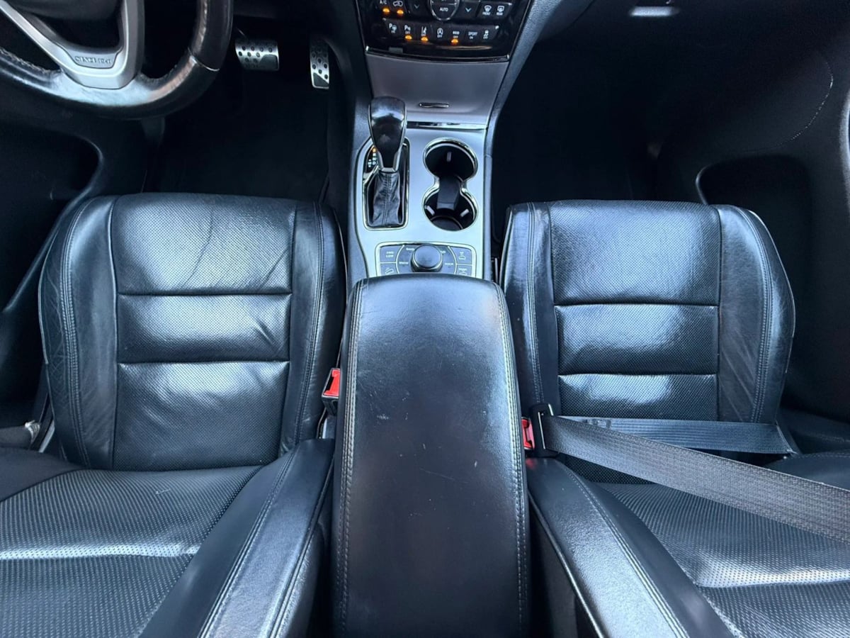 Photo 48 of this Jeep Grand Cherokee