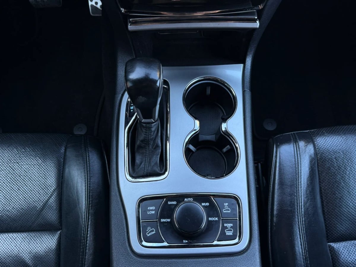 Photo 50 of this Jeep Grand Cherokee