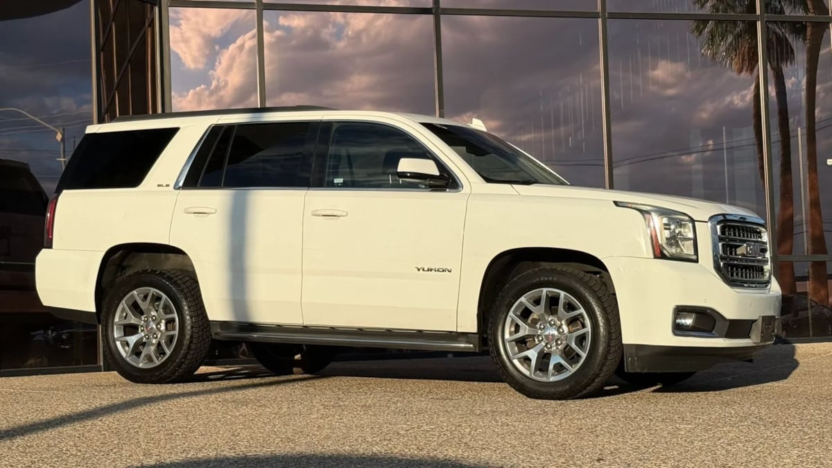 Photo 16 of this GMC Yukon
