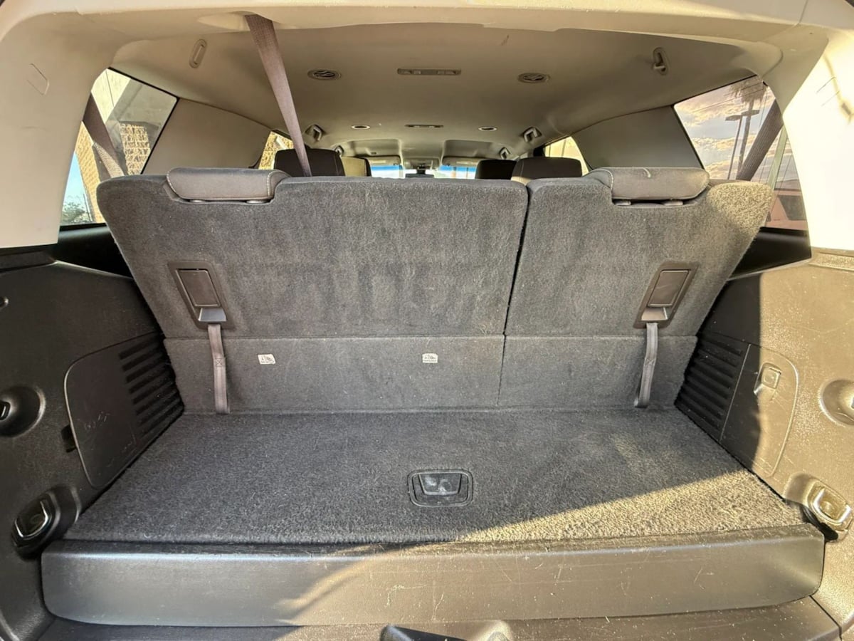 Photo 31 of this GMC Yukon