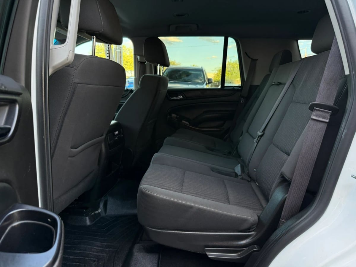Photo 43 of this GMC Yukon
