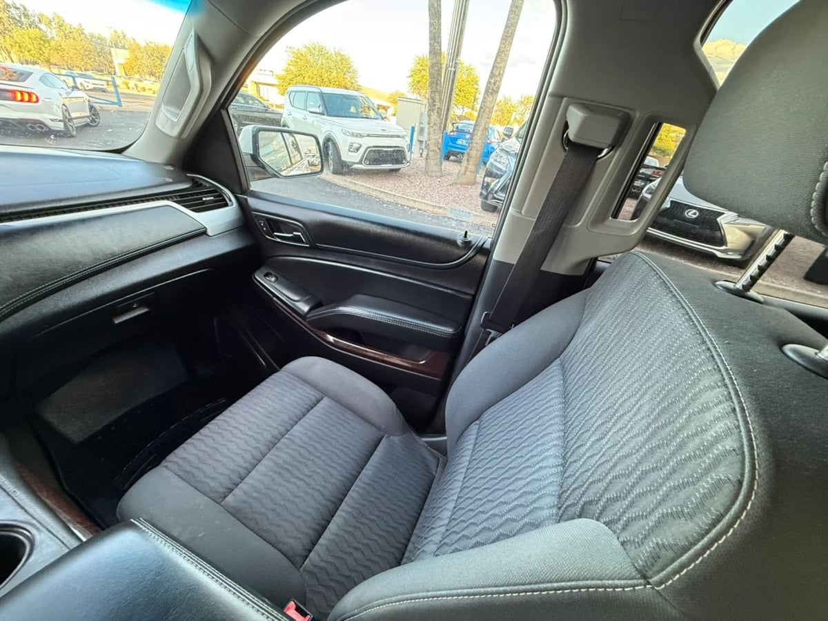 Photo 48 of this GMC Yukon