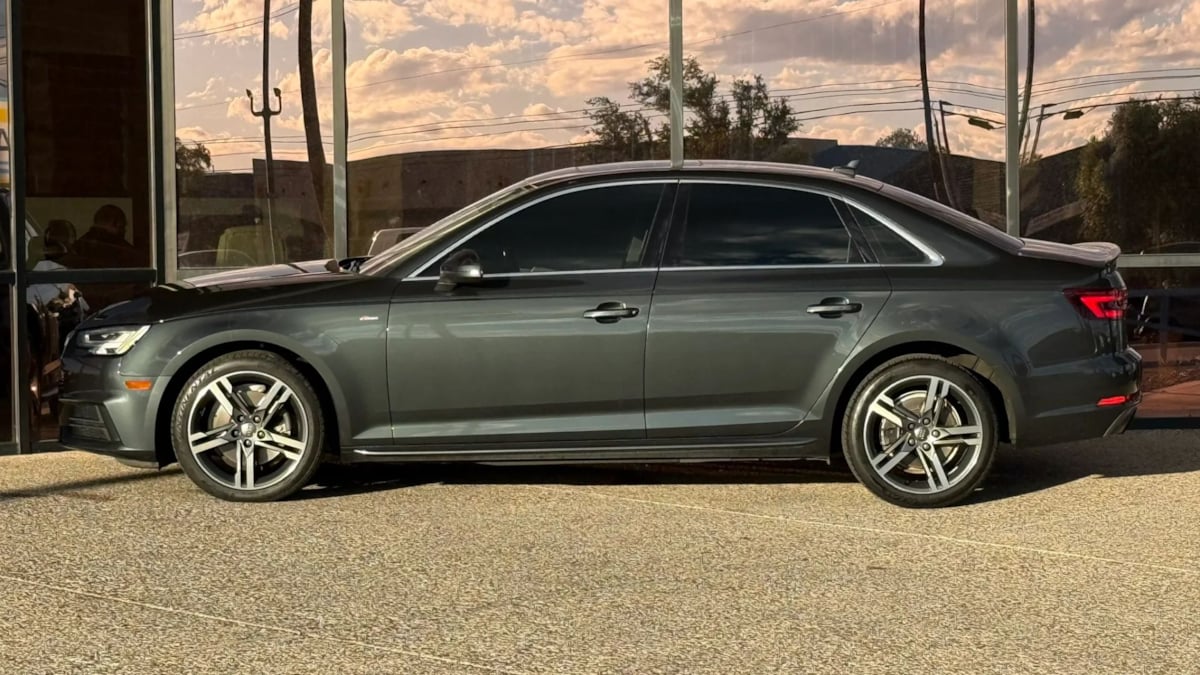 Photo 4 of this Audi A4