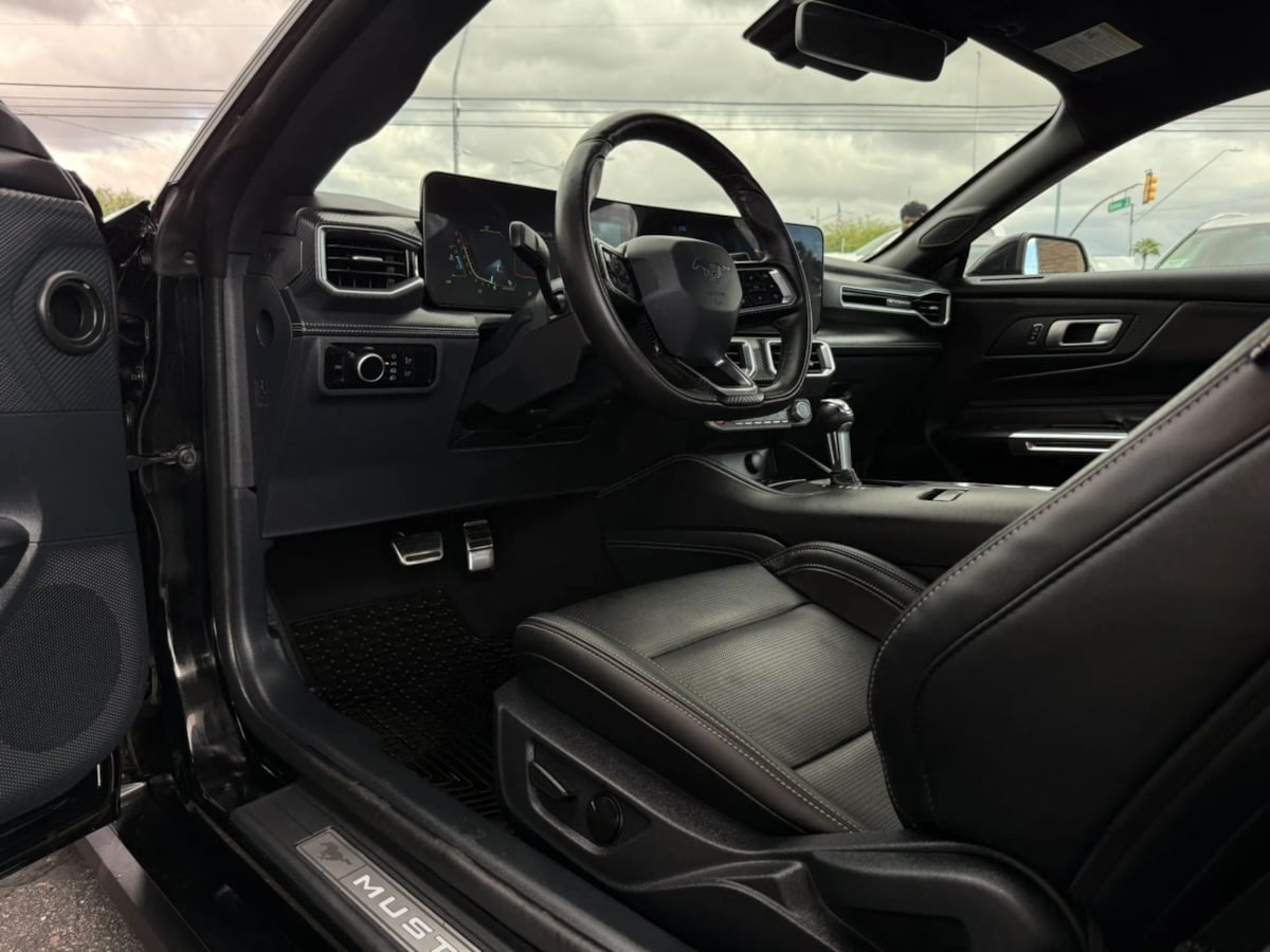 Photo 36 of this Ford Mustang