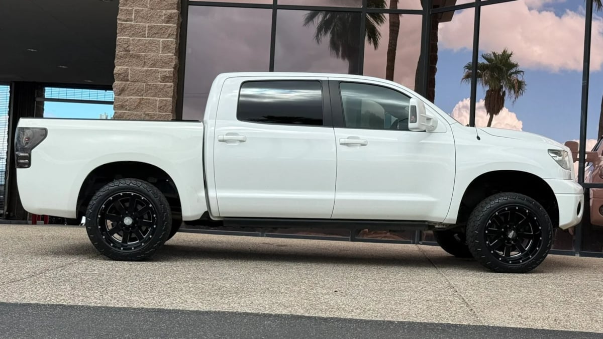 Photo 15 of this Toyota Tundra 4WD Truck