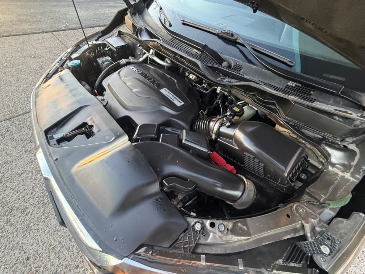Photo 22 of this Honda Odyssey