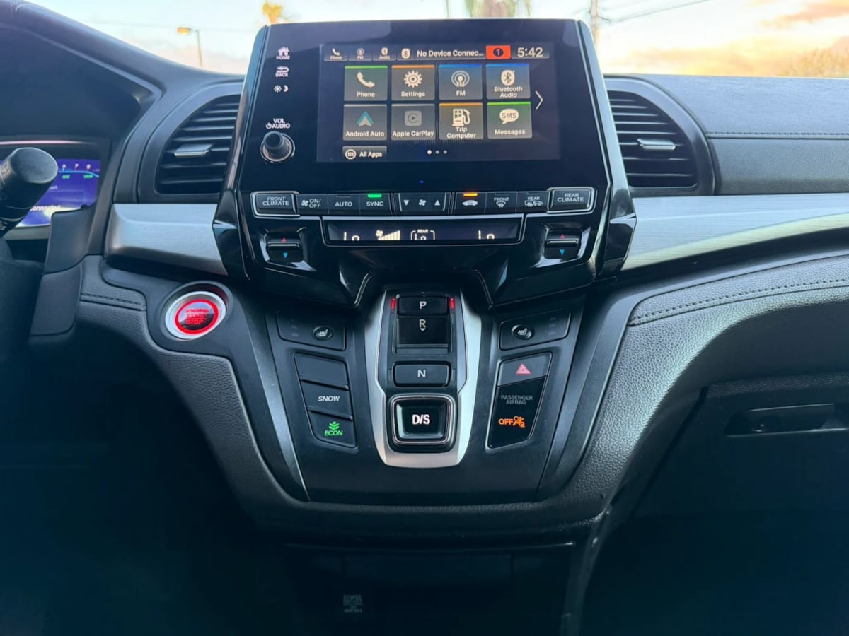 Photo 47 of this Honda Odyssey