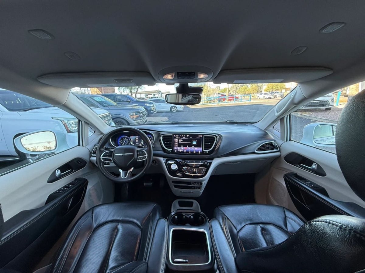 Photo 42 of this Chrysler Pacifica
