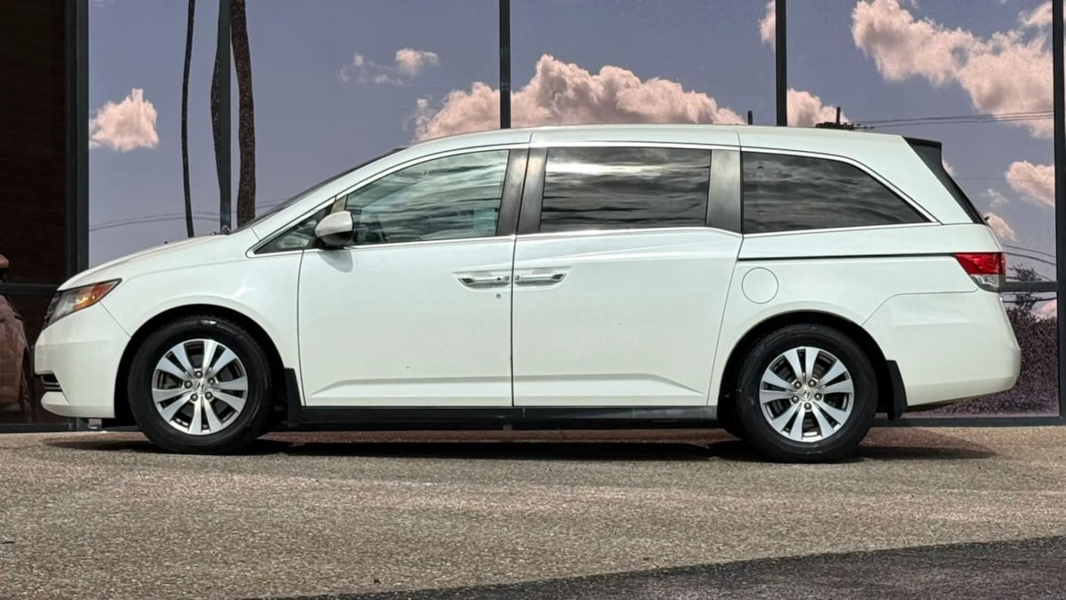 Photo 5 of this Honda Odyssey