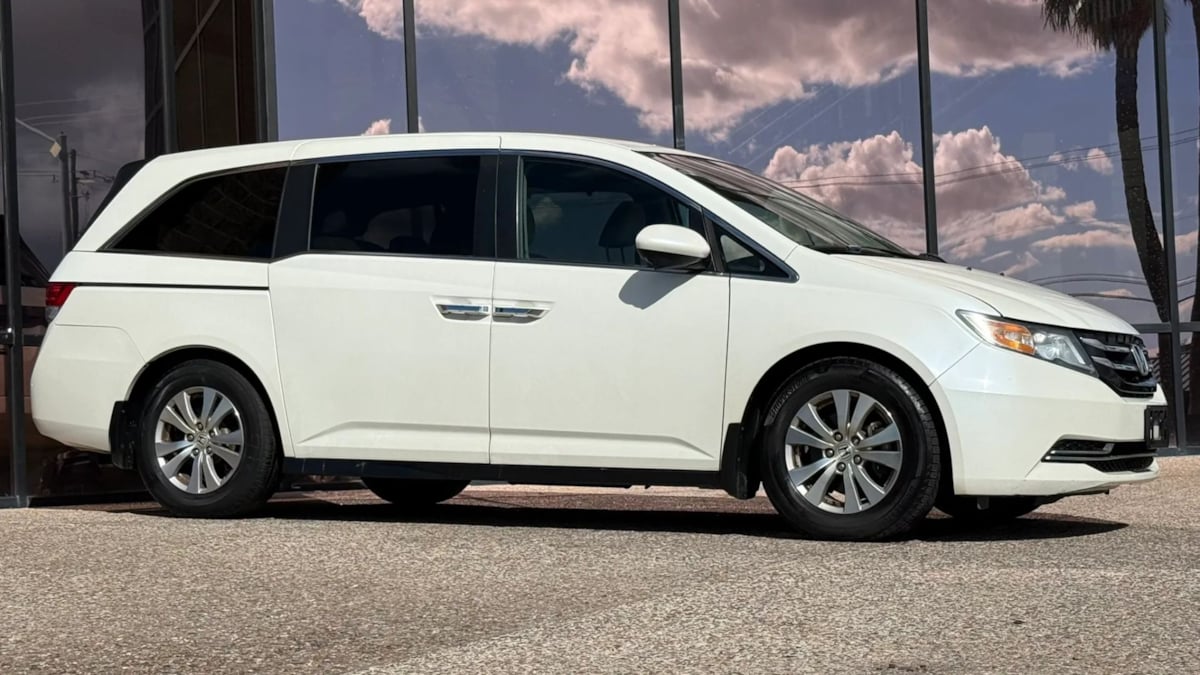 Photo 16 of this Honda Odyssey