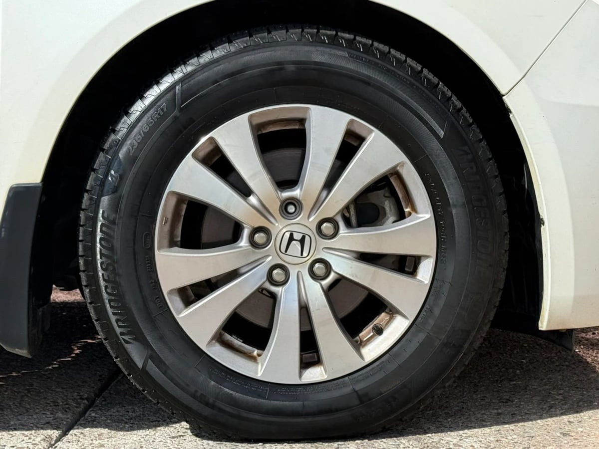 Photo 25 of this Honda Odyssey