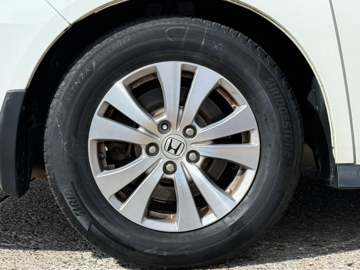 Photo 26 of this Honda Odyssey