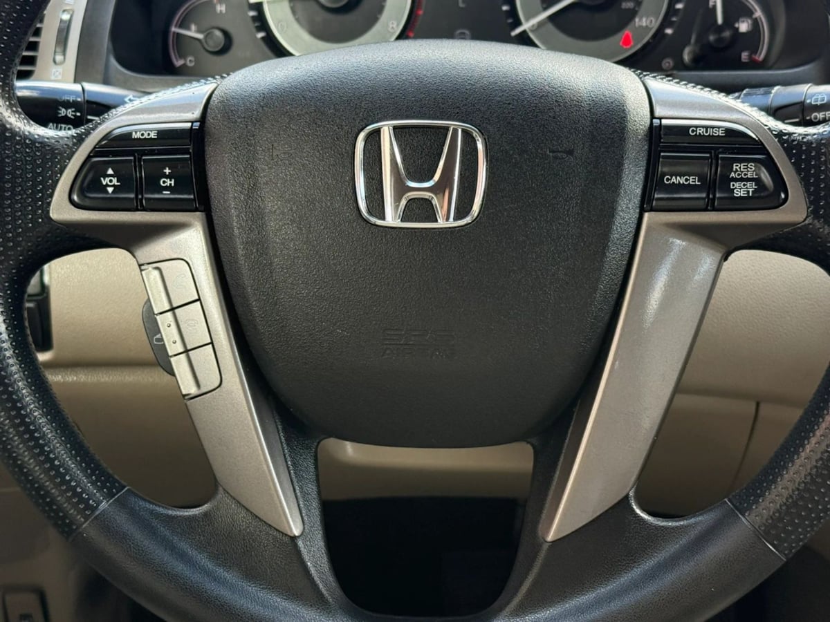 Photo 52 of this Honda Odyssey