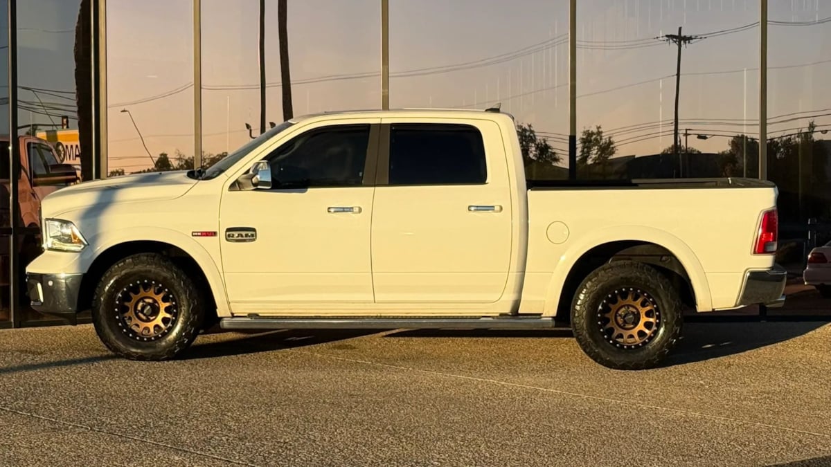 Photo 4 of this Ram 1500