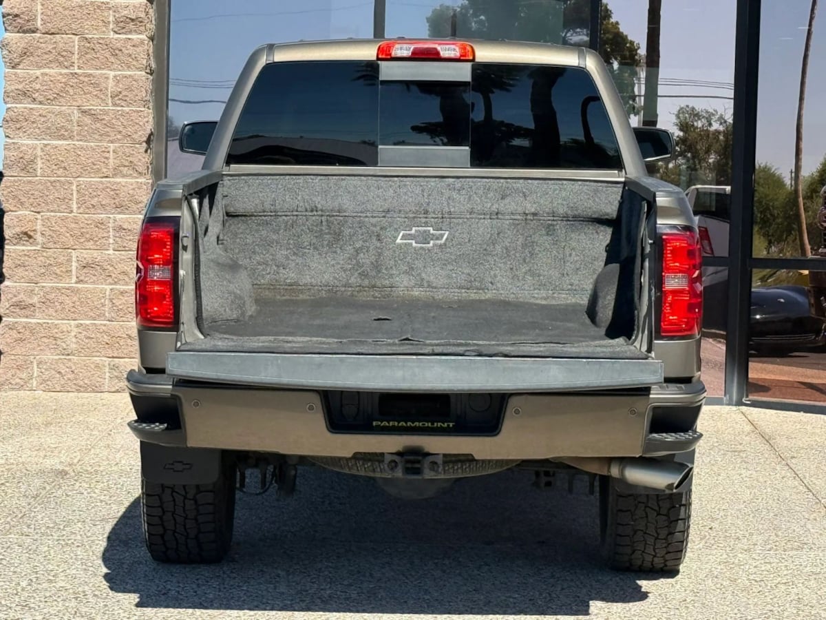 Photo 30 of this Chevrolet Silverado 1500