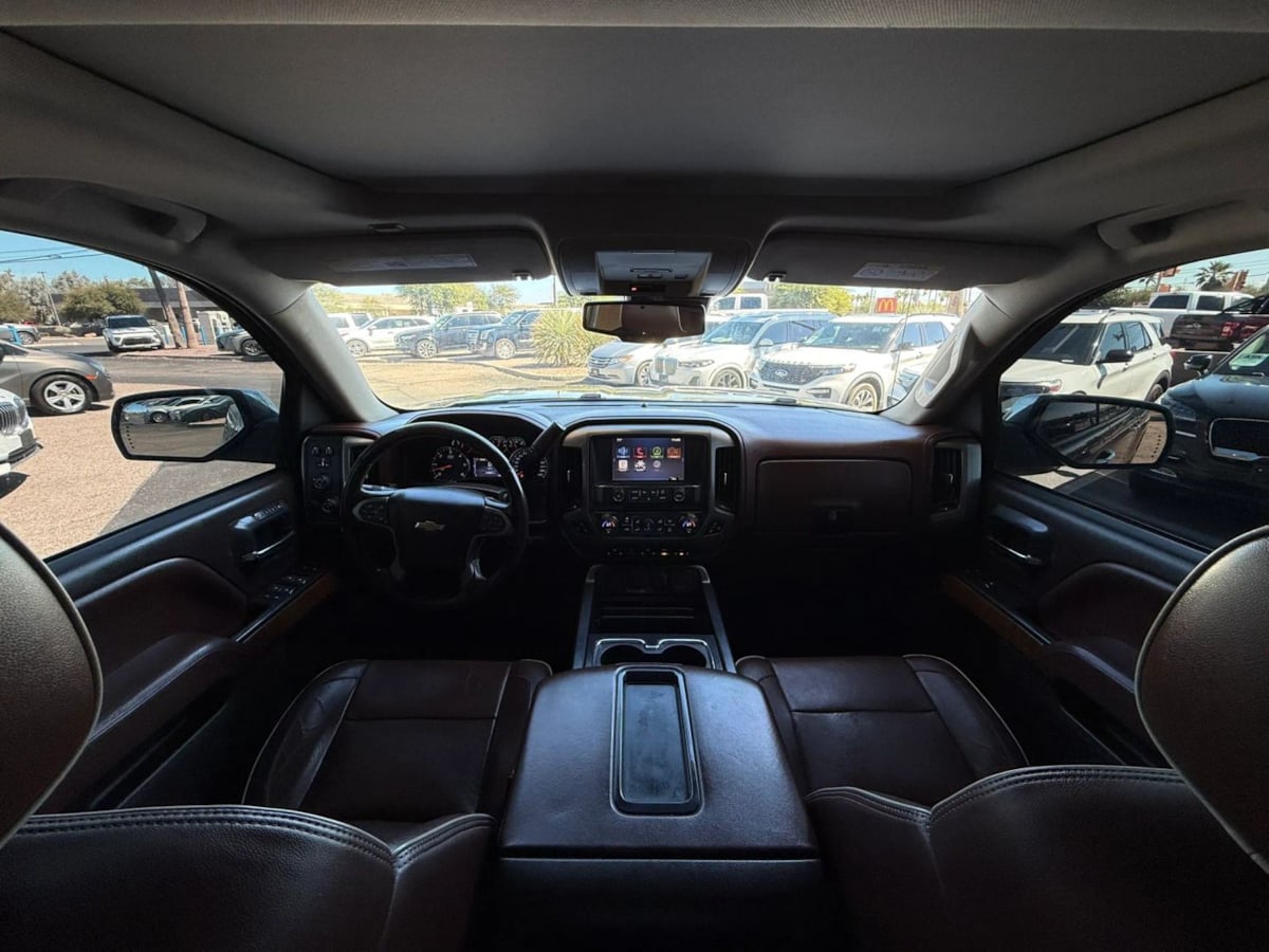 Photo 44 of this Chevrolet Silverado 1500