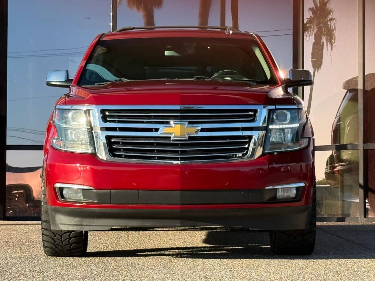Photo 21 of this Chevrolet Tahoe