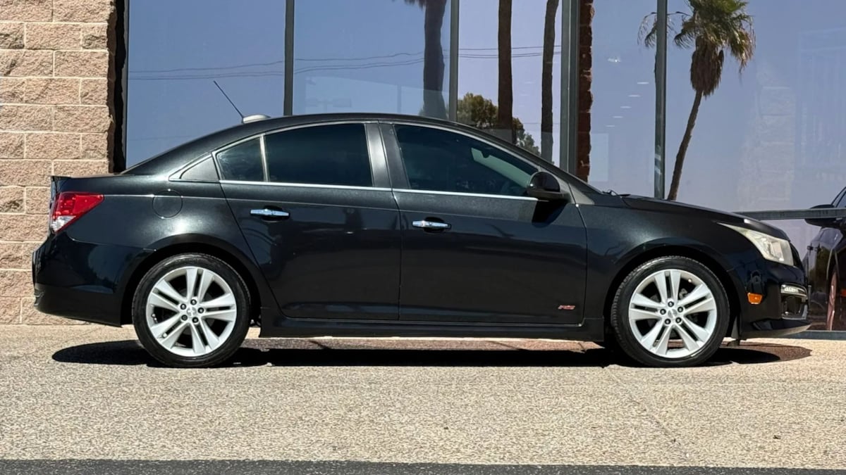Photo 15 of this Chevrolet Cruze Limited