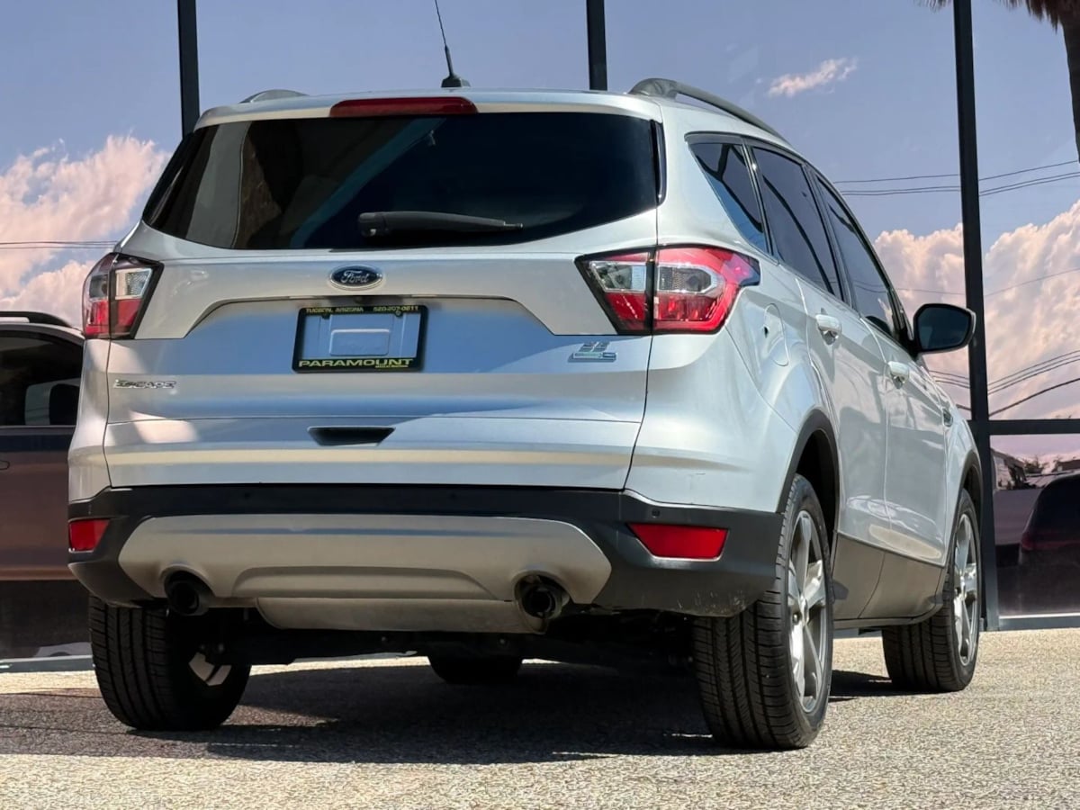 Photo 11 of this Ford Escape