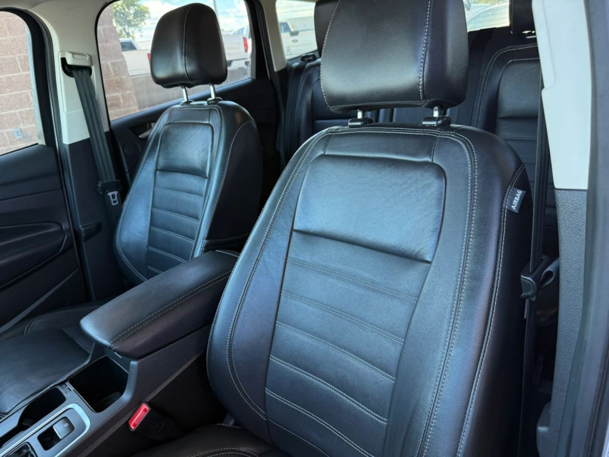 Photo 41 of this Ford Escape