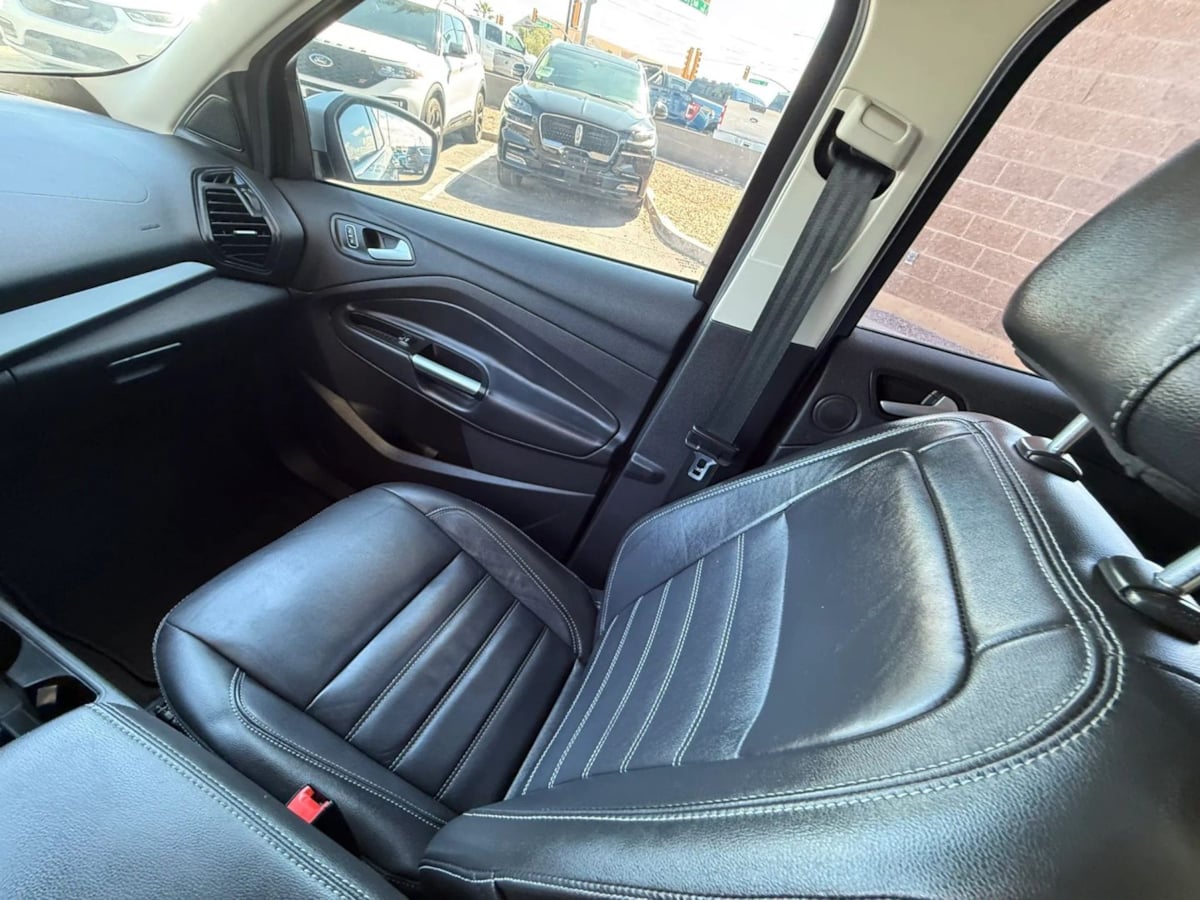 Photo 47 of this Ford Escape