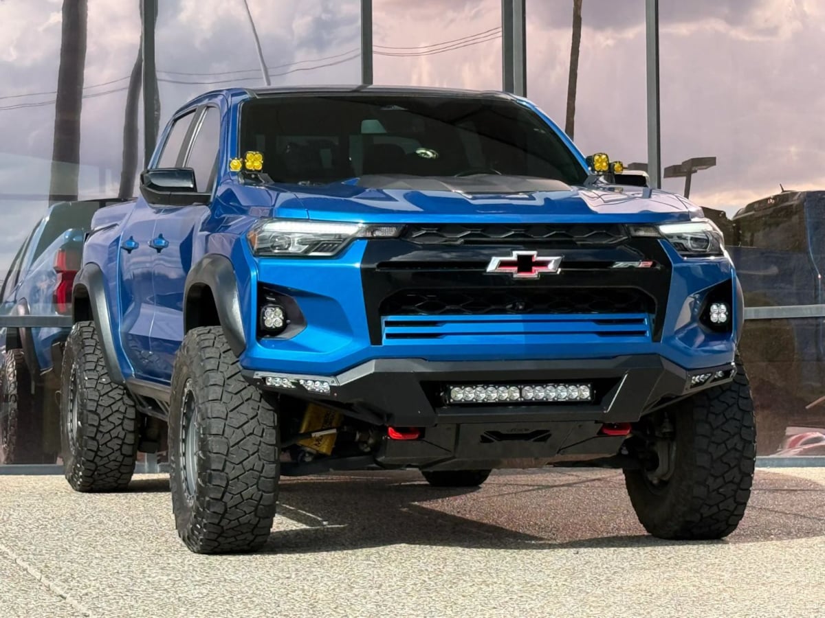Photo 18 of this Chevrolet Colorado