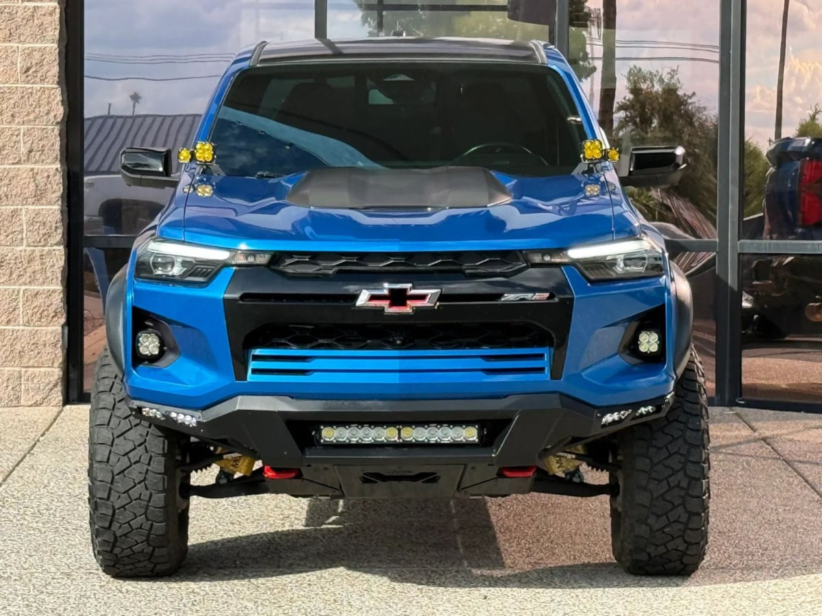 Photo 19 of this Chevrolet Colorado