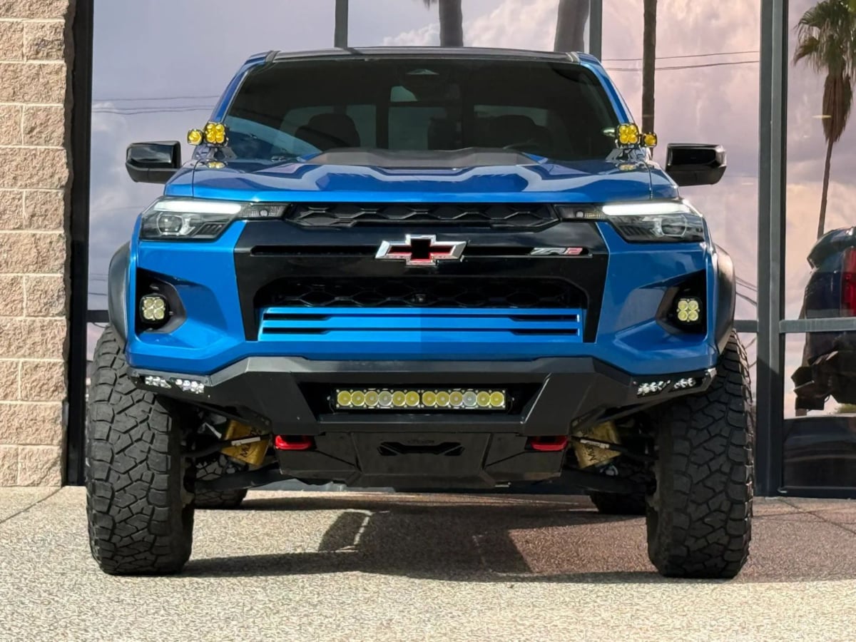 Photo 20 of this Chevrolet Colorado