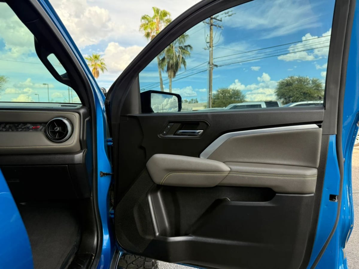 Photo 36 of this Chevrolet Colorado