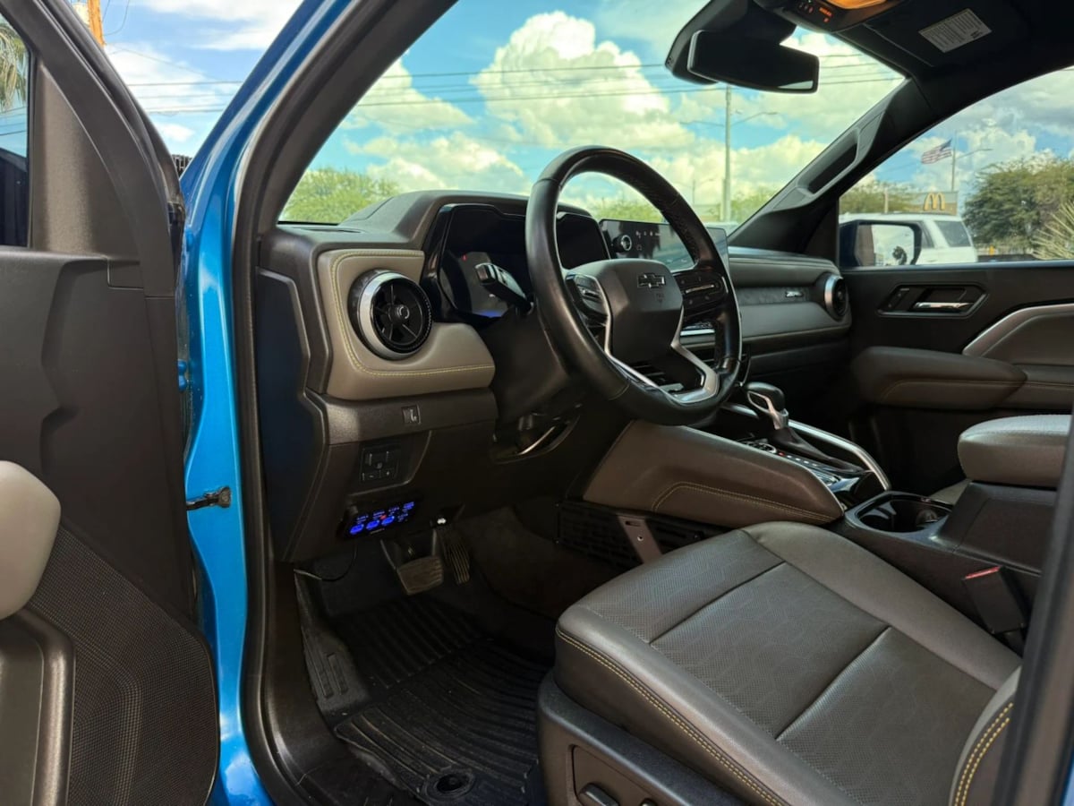Photo 43 of this Chevrolet Colorado