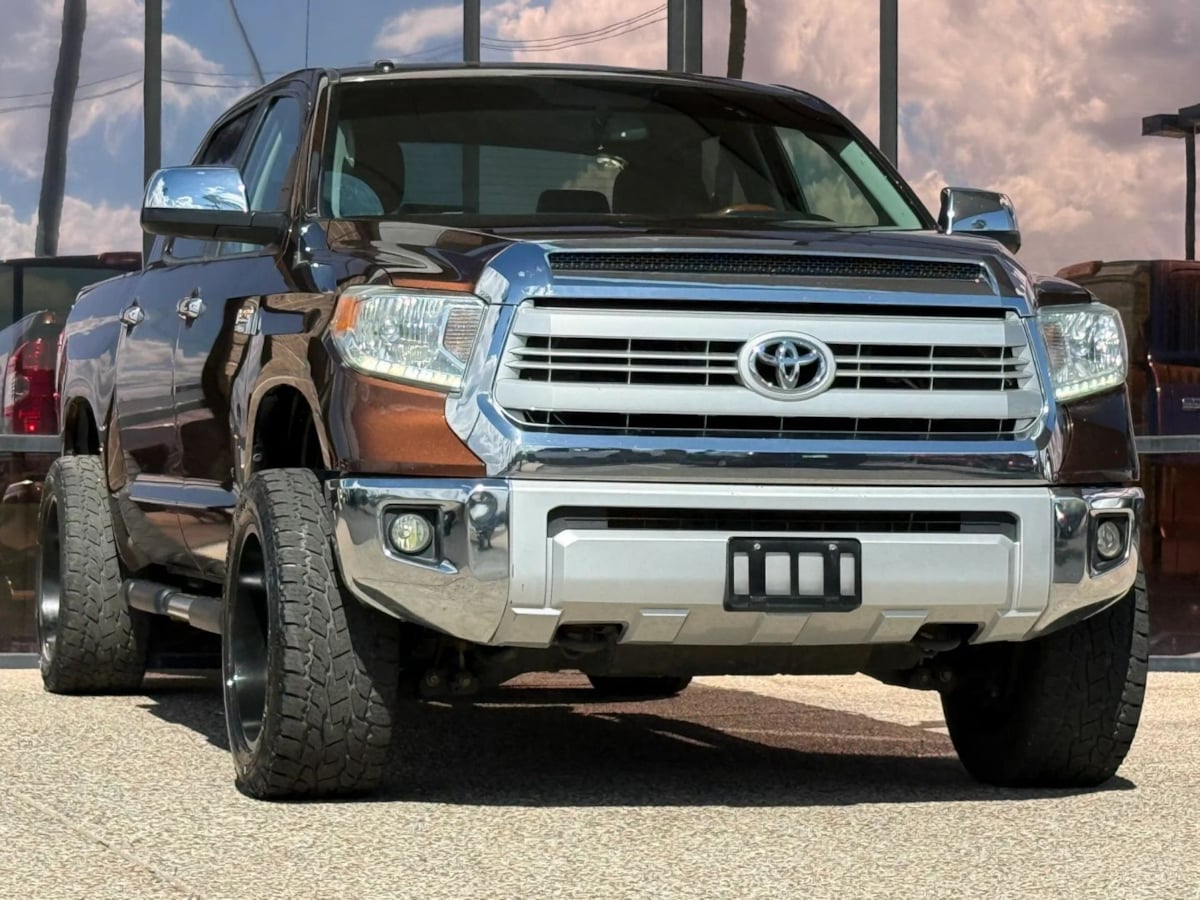 Photo 18 of this Toyota Tundra 4WD Truck