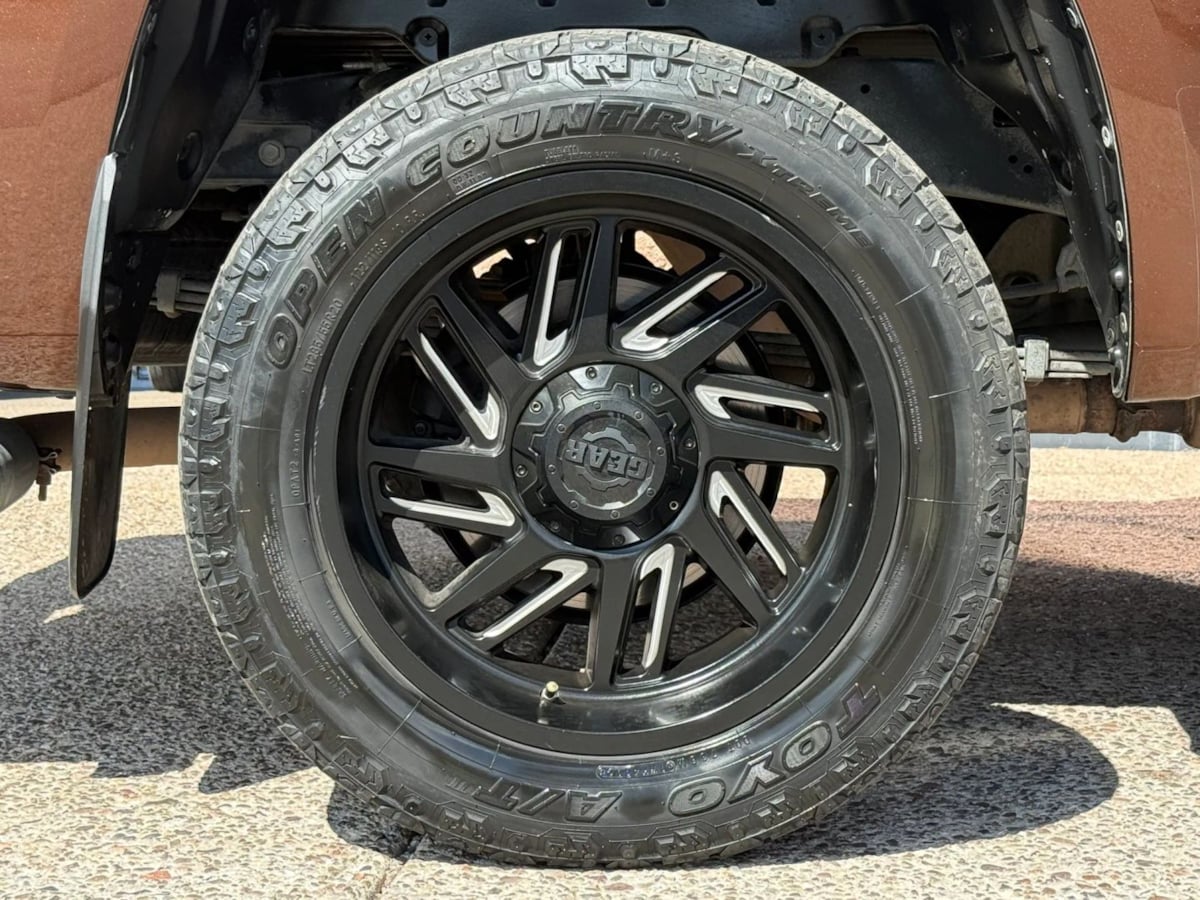 Photo 26 of this Toyota Tundra 4WD Truck