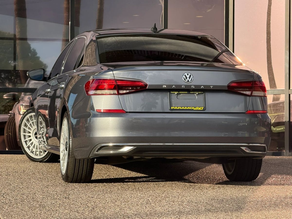 Photo 8 of this Volkswagen Passat