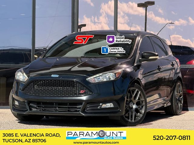Shadow Black 2018 Ford Focus Hatchback Front-Wheel Drive Manual