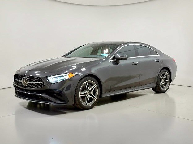 Photo 4 of this Mercedes-Benz CLS 450