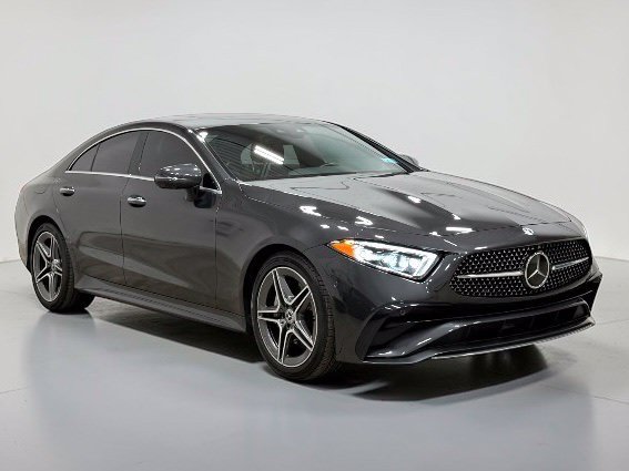 Photo 8 of this Mercedes-Benz CLS 450