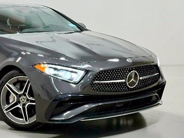 Photo 9 of this Mercedes-Benz CLS 450