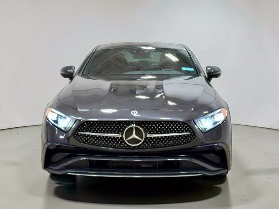 Photo 10 of this Mercedes-Benz CLS 450