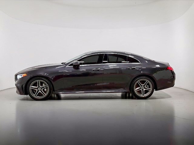 Photo 12 of this Mercedes-Benz CLS 450